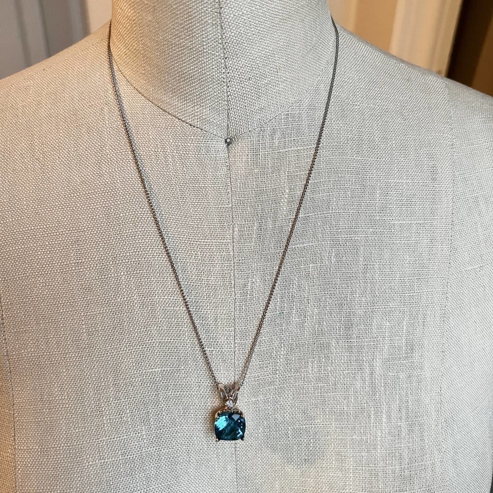 925 RCI Italian Sterling Silver Necklace w Diamond and Square Blue Topaz Pendant
